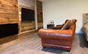 Treetops Flat4 Hall Green B28